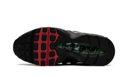 Nike Air Max 95 Undefeated Black