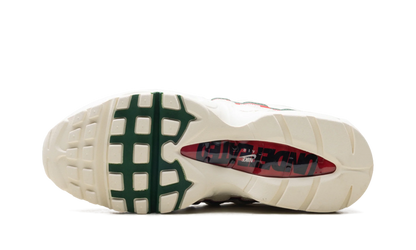 Nike Air Max 95 Undefeated Sail Metallic Silver