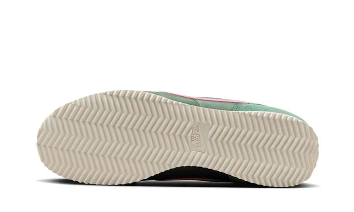 Nike Cortez TXT Pinksicle Sail White Fir