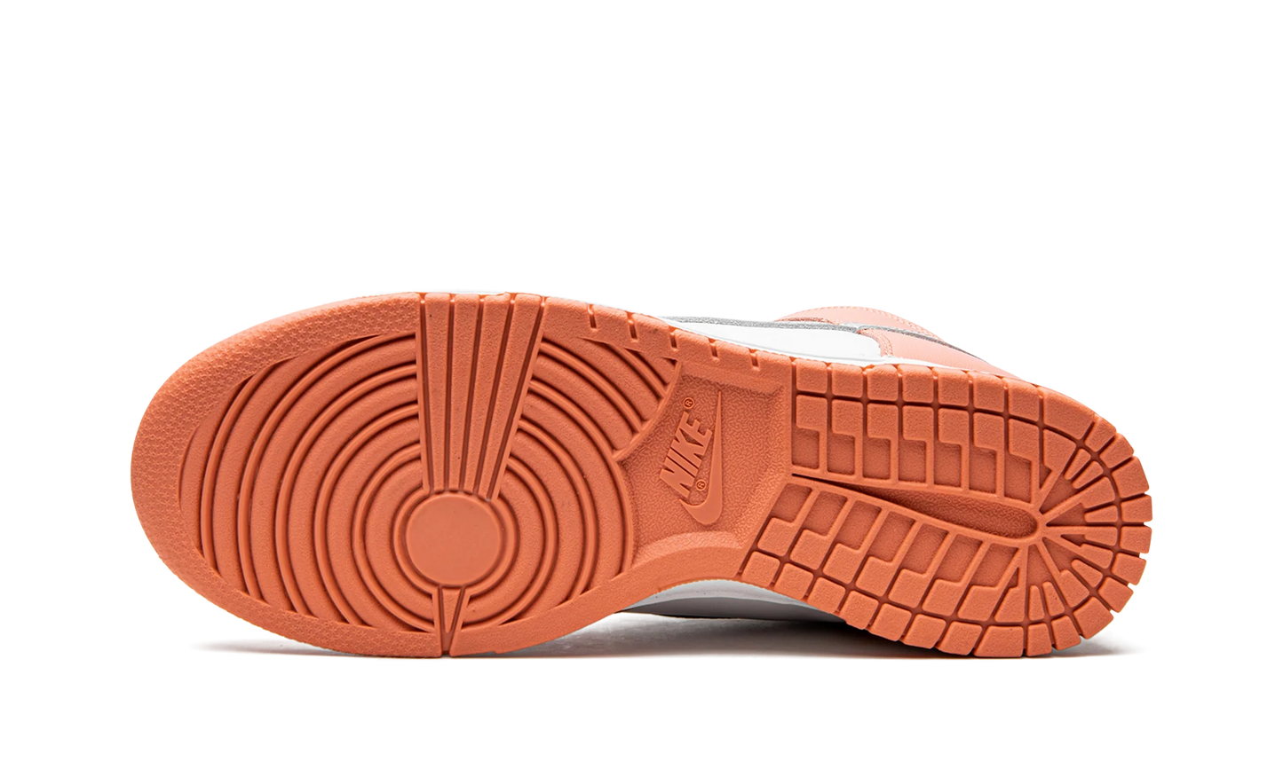 Nike Dunk High Salmon