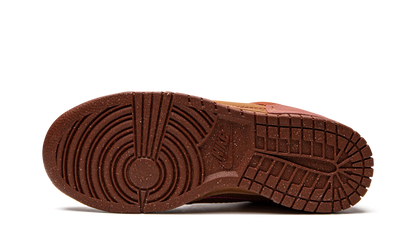 Nike Dunk Low Disrupt 2 Desert Bronze