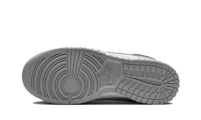 Nike Dunk Low Metallic Silver