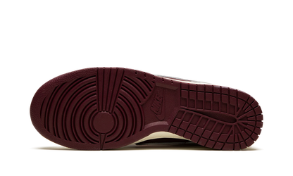 Nike Dunk Low Retro PRM Valentine's Day (2023)