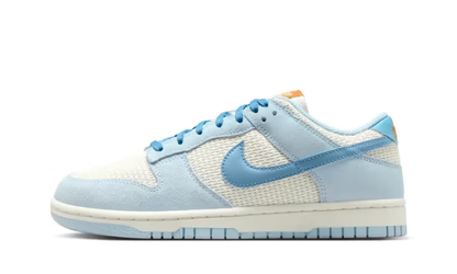 Nike Dunk Low SE Sail Work Blue Hydrogen Blue