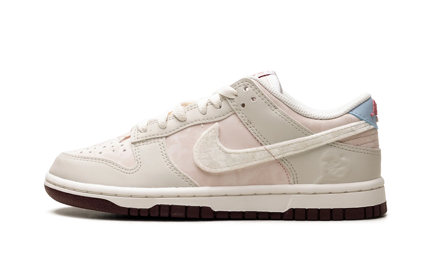 Nike Dunk Low Valentine's Day (2026)