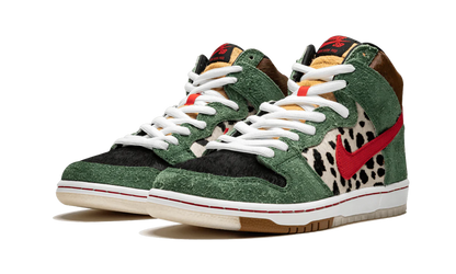 Nike SB Dunk High Dog Walker