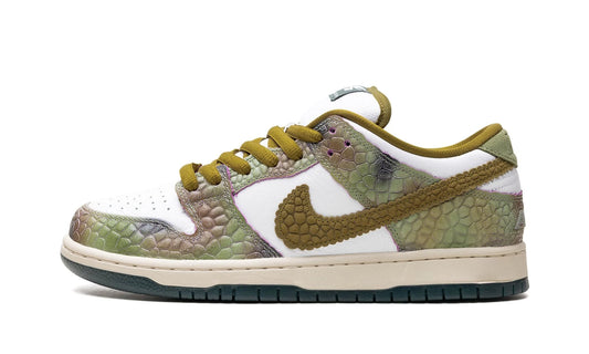 Nike SB Dunk Low Alexis Sablone Chameleon