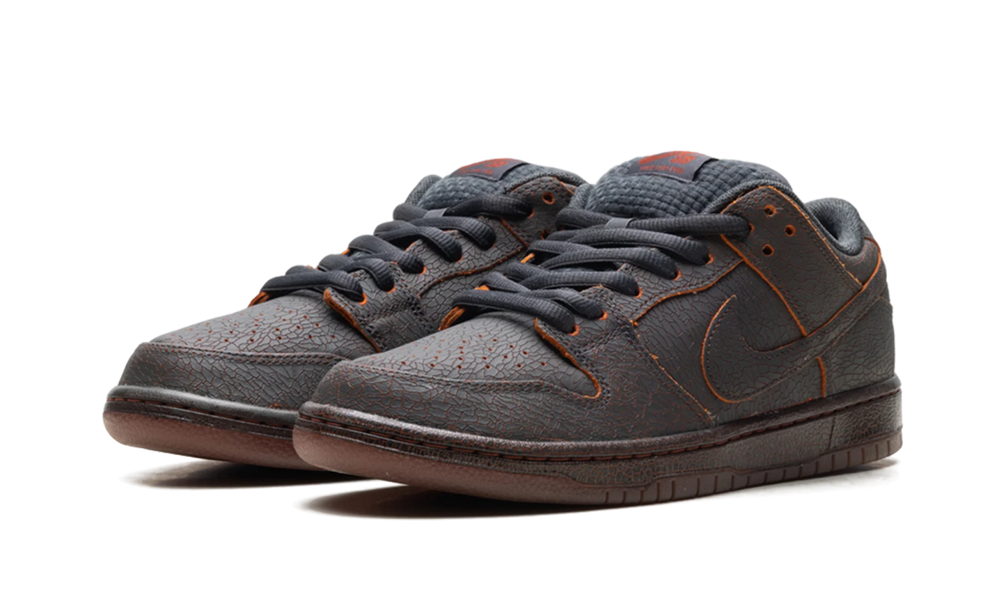 Nike SB Dunk Low Krampus