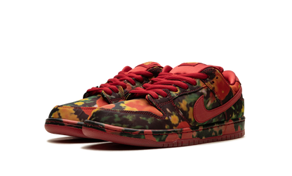 Nike SB Dunk Low The Wizard of Oz Poppy Field