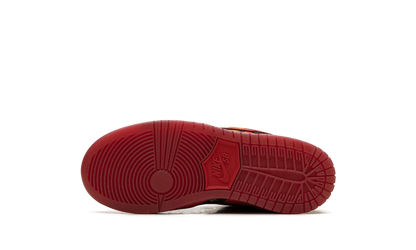 Nike SB Dunk Low The Wizard of Oz Poppy Field