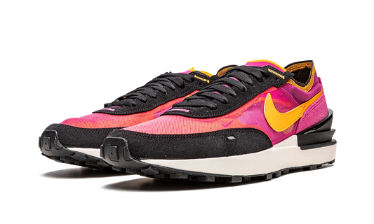 Nike Waffle One Active Fuchsia