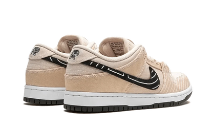 Nike SB Dunk Low Albino & Preto